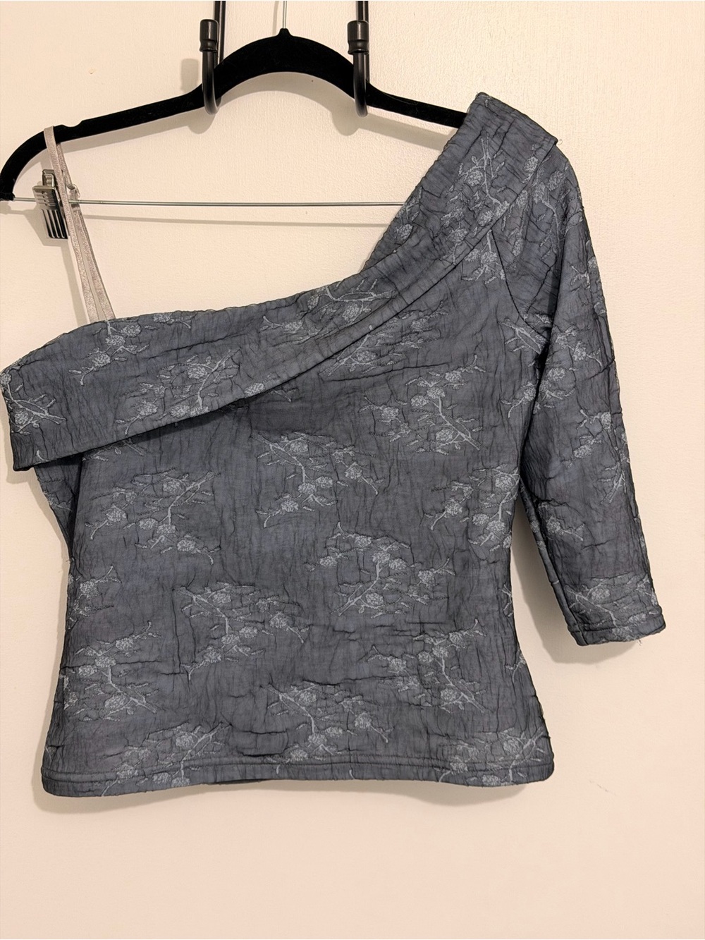 Sinéquanone Paris - One-Shoulder Floral Jacquard Top in Slate Blue